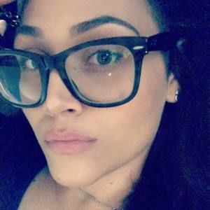 Meet your Posher, Lissyie